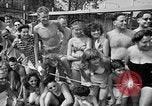 Image bébé ramper race New Jersey United States USA, 1945, de la seconde 39 séquences d'archives historiques vidéo 65675072163