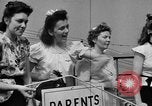 Image bébé ramper race New Jersey United States USA, 1945, de la seconde 44 séquences d'archives historiques vidéo 65675072163