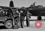 Standbild Eddie Rickenbacker Europa, 1944, aus Sekunde 19 historischem Filmmaterial Videoclip 65675072176