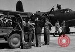 Standbild Eddie Rickenbacker Europa, 1944, aus Sekunde 23 historischem Filmmaterial Videoclip 65675072176