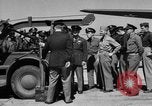 Standbild Eddie Rickenbacker Europa, 1944, aus Sekunde 31 historischem Filmmaterial Videoclip 65675072176