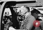 Standbild Eddie Rickenbacker Europa, 1944, aus Sekunde 37 historischem Filmmaterial Videoclip 65675072176