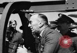 Standbild Eddie Rickenbacker Europa, 1944, aus Sekunde 38 historischem Filmmaterial Videoclip 65675072176