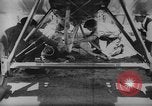 Immagine di Mid-air refuelling San Diego California USA, 1923, secondo 38 filmato di repertorio 65675072184