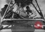 Immagine di Mid-air refuelling San Diego California USA, 1923, secondo 41 filmato di repertorio 65675072184