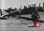 Immagine di Mid-air refuelling San Diego California USA, 1923, secondo 44 filmato di repertorio 65675072184