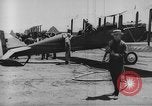 Immagine di Mid-air refuelling San Diego California USA, 1923, secondo 45 filmato di repertorio 65675072184