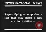 Immagine di Mid-air refuelling San Diego California USA, 1923, secondo 54 filmato di repertorio 65675072184