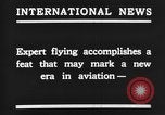 Immagine di Mid-air refuelling San Diego California USA, 1923, secondo 56 filmato di repertorio 65675072184