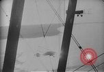 Immagine di Mid-air refuelling San Diego California USA, 1923, secondo 61 filmato di repertorio 65675072184