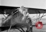 Standbild Curtiss P-1Hawk Ausübung an-4 Michigan United States USA, 1926, aus Sekunde 14 historischem Filmmaterial Videoclip 65675072198