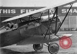 Standbild Curtiss P-1Hawk Ausübung an-4 Michigan United States USA, 1926, aus Sekunde 34 historischem Filmmaterial Videoclip 65675072198