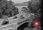 Image navetteurs roulant à Washington DC sur Rock Creek Parkway Washington DC USA, 1935, de la seconde 4 séquences d'archives historiques vidéo 65675072204