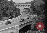 Image navetteurs roulant à Washington DC sur Rock Creek Parkway Washington DC USA, 1935, de la seconde 6 séquences d'archives historiques vidéo 65675072204