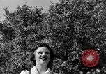 Image navetteurs roulant à Washington DC sur Rock Creek Parkway Washington DC USA, 1935, de la seconde 39 séquences d'archives historiques vidéo 65675072204