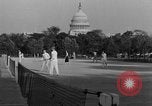 Image navetteurs roulant à Washington DC sur Rock Creek Parkway Washington DC USA, 1935, de la seconde 41 séquences d'archives historiques vidéo 65675072204