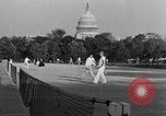 Image navetteurs roulant à Washington DC sur Rock Creek Parkway Washington DC USA, 1935, de la seconde 45 séquences d'archives historiques vidéo 65675072204