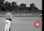 Image navetteurs roulant à Washington DC sur Rock Creek Parkway Washington DC USA, 1935, de la seconde 47 séquences d'archives historiques vidéo 65675072204