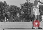 Image navetteurs roulant à Washington DC sur Rock Creek Parkway Washington DC USA, 1935, de la seconde 55 séquences d'archives historiques vidéo 65675072204