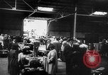 Standbild Krieg Flüchtlingskinder New York City USA, 1942, aus Sekunde 8 historischem Filmmaterial Videoclip 65675072208