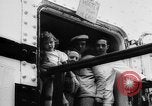 Standbild Krieg Flüchtlingskinder New York City USA, 1942, aus Sekunde 21 historischem Filmmaterial Videoclip 65675072208