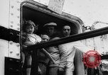 Standbild Krieg Flüchtlingskinder New York City USA, 1942, aus Sekunde 22 historischem Filmmaterial Videoclip 65675072208