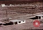 Standbild Operation Cue nukleare Testvorbereitungen Nevada United States USA, 1955, aus Sekunde 56 historischem Filmmaterial Videoclip 65675072220
