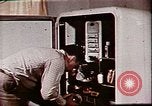 Standbild Operation Cue nukleare Test Lebensmittelbehälter Nevada United States USA, 1955, aus Sekunde 13 historischem Filmmaterial Videoclip 65675072221