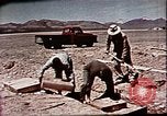 Standbild Operation Cue nukleare Test Lebensmittelbehälter Nevada United States USA, 1955, aus Sekunde 46 historischem Filmmaterial Videoclip 65675072221