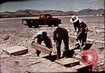 Standbild Operation Cue nukleare Test Lebensmittelbehälter Nevada United States USA, 1955, aus Sekunde 47 historischem Filmmaterial Videoclip 65675072221