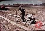 Standbild Operation Cue nukleare Test Lebensmittelbehälter Nevada United States USA, 1955, aus Sekunde 58 historischem Filmmaterial Videoclip 65675072221