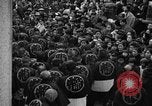 Standbild große Volksmengen Meguro Japan, 1933, aus Sekunde 29 historischem Filmmaterial Videoclip 65675072245