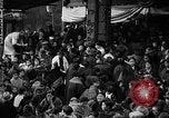 Standbild große Volksmengen Meguro Japan, 1933, aus Sekunde 35 historischem Filmmaterial Videoclip 65675072245