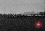 Standbild jährliche Cross Country Rennen Eton England, 1933, aus Sekunde 16 historischem Filmmaterial Videoclip 65675072246