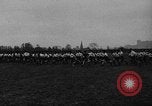 Standbild jährliche Cross Country Rennen Eton England, 1933, aus Sekunde 18 historischem Filmmaterial Videoclip 65675072246