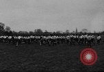 Standbild jährliche Cross Country Rennen Eton England, 1933, aus Sekunde 19 historischem Filmmaterial Videoclip 65675072246
