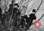 Standbild jährliche Cross Country Rennen Eton England, 1933, aus Sekunde 34 historischem Filmmaterial Videoclip 65675072246