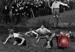 Standbild jährliche Cross Country Rennen Eton England, 1933, aus Sekunde 43 historischem Filmmaterial Videoclip 65675072246