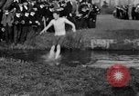 Standbild jährliche Cross Country Rennen Eton England, 1933, aus Sekunde 59 historischem Filmmaterial Videoclip 65675072246