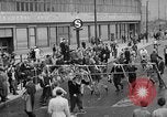 Image révolte Berlin Allemagne, 1951, de la seconde 24 séquences d'archives historiques vidéo 65675072262
