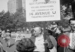 Standbild Steuerprotest für Filme New York City USA, 1961, aus Sekunde 8 historischem Filmmaterial Videoclip 65675072265