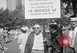 Standbild Steuerprotest für Filme New York City USA, 1961, aus Sekunde 9 historischem Filmmaterial Videoclip 65675072265