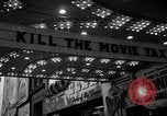 Standbild Film steuern Protest New York City USA, 1954, aus Sekunde 7 historischem Filmmaterial Videoclip 65675072267