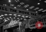 Standbild Film steuern Protest New York City USA, 1954, aus Sekunde 9 historischem Filmmaterial Videoclip 65675072267