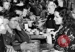Standbild Hollywood Kantine Hollywood Los Angeles California USA, 1943, aus Sekunde 1 historischem Filmmaterial Videoclip 65675072278