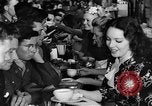 Standbild Hollywood Kantine Hollywood Los Angeles California USA, 1943, aus Sekunde 8 historischem Filmmaterial Videoclip 65675072278