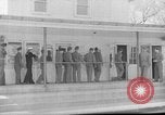 Immagine di intrattenimento a Fort Hancock New Jersey United States USA, 1943, secondo 10 filmato di repertorio 65675072283
