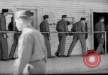 Immagine di intrattenimento a Fort Hancock New Jersey United States USA, 1943, secondo 14 filmato di repertorio 65675072283