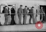 Immagine di intrattenimento a Fort Hancock New Jersey United States USA, 1943, secondo 25 filmato di repertorio 65675072283