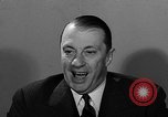 Immagine di Graham McNamee Cleveland Ohio USA, 1941, secondo 9 filmato di repertorio 65675072293